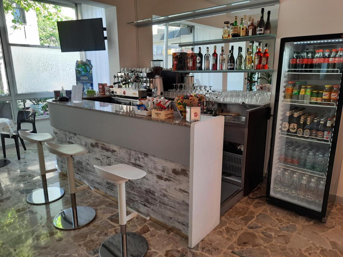 Hotel Barbiani ริชโชเน ภายนอก รูปภาพ
