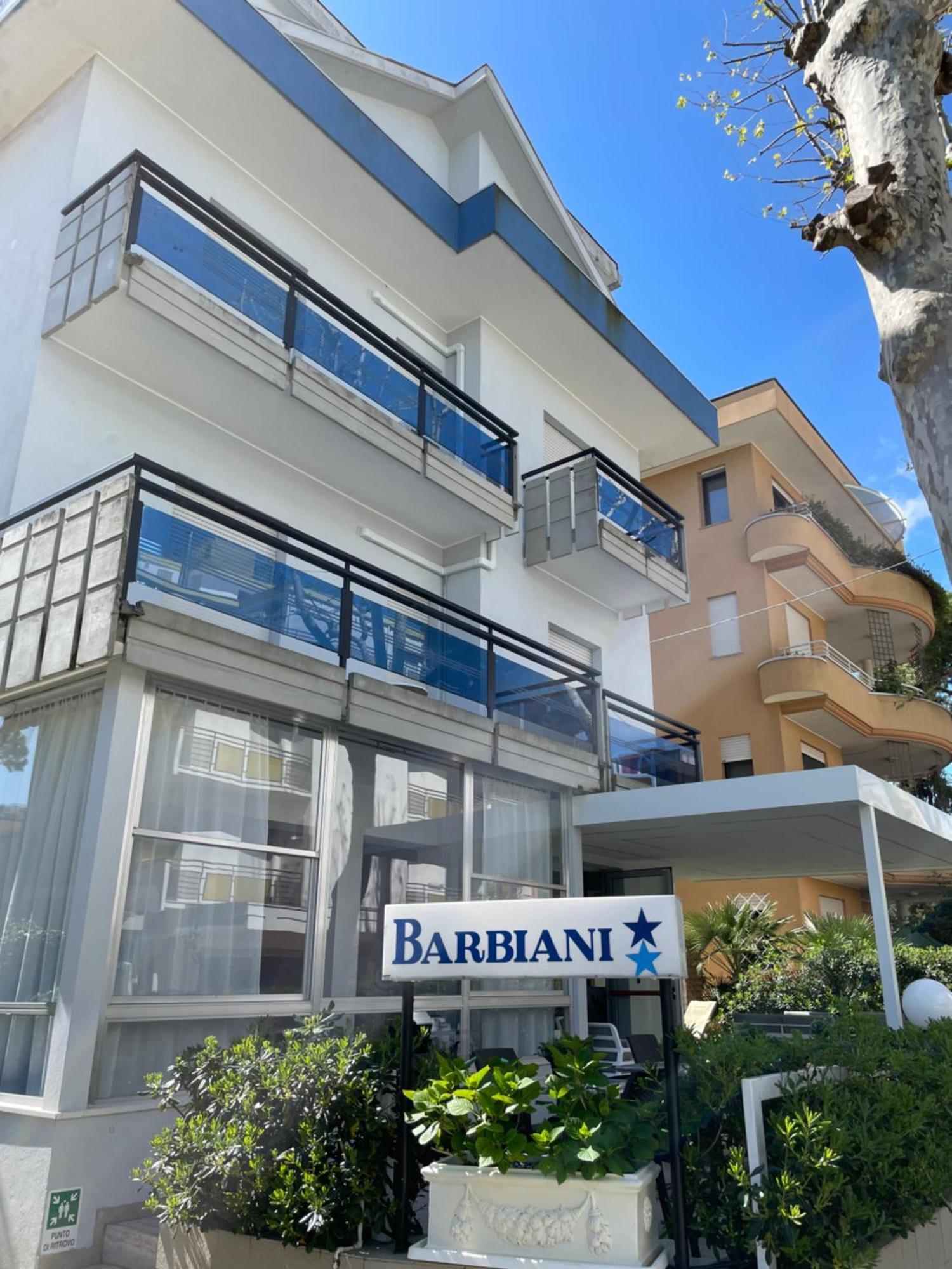 Hotel Barbiani ริชโชเน ภายนอก รูปภาพ