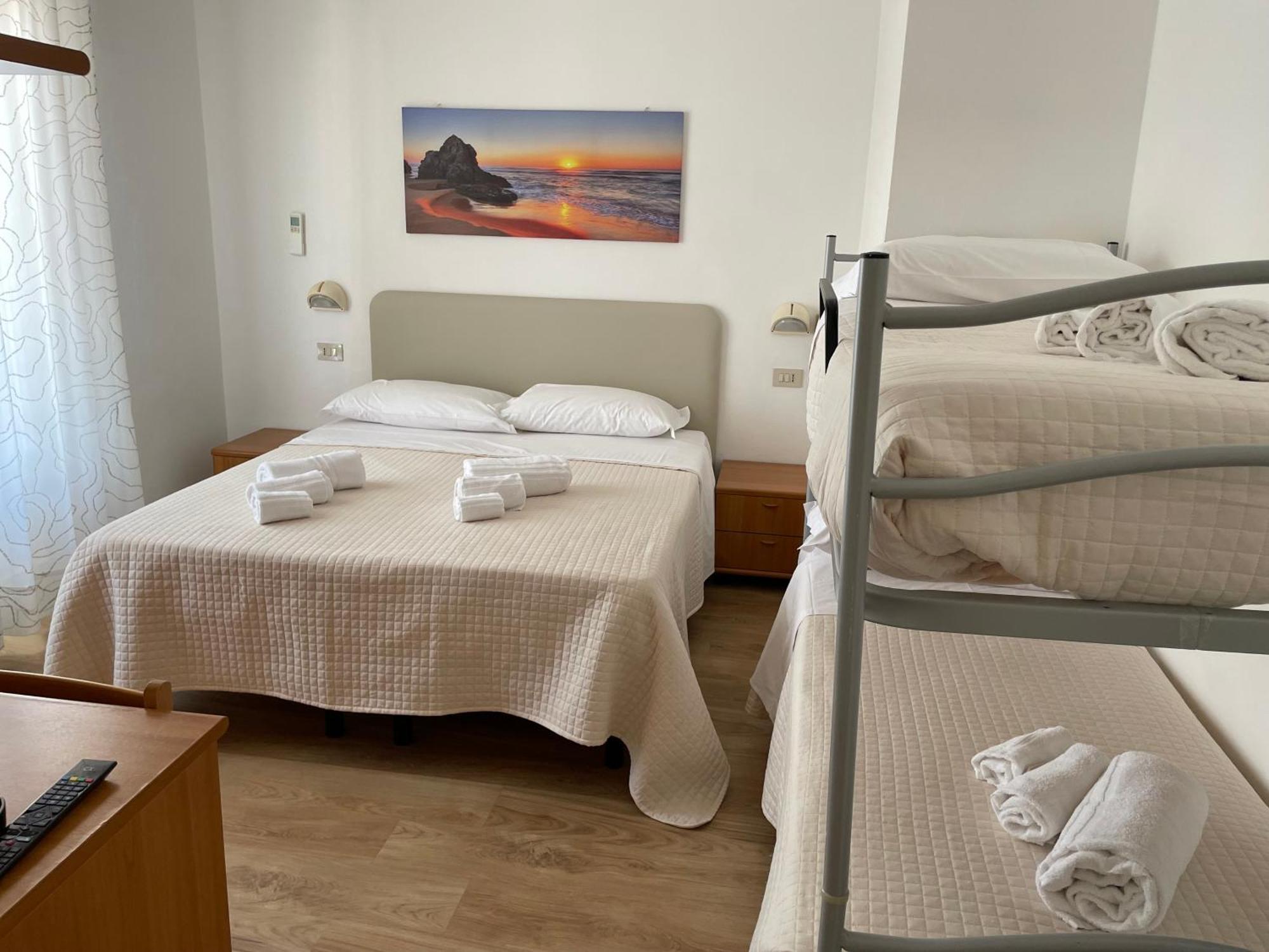 Hotel Barbiani ริชโชเน ภายนอก รูปภาพ