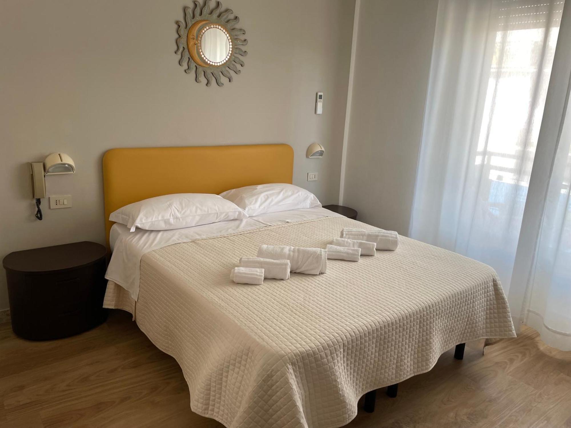 Hotel Barbiani ริชโชเน ภายนอก รูปภาพ