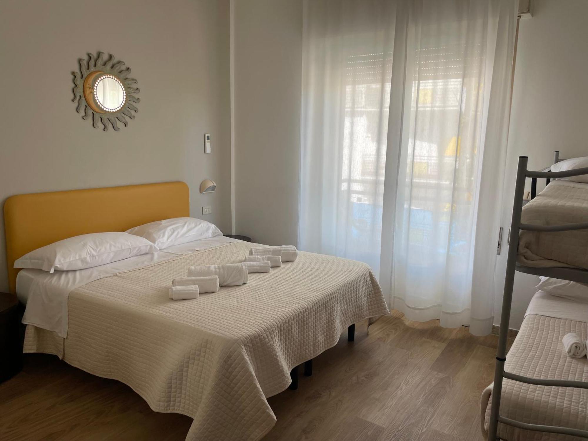 Hotel Barbiani ริชโชเน ภายนอก รูปภาพ