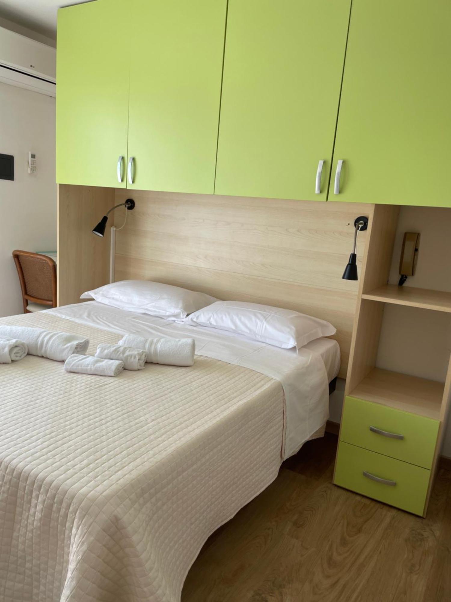 Hotel Barbiani ริชโชเน ภายนอก รูปภาพ