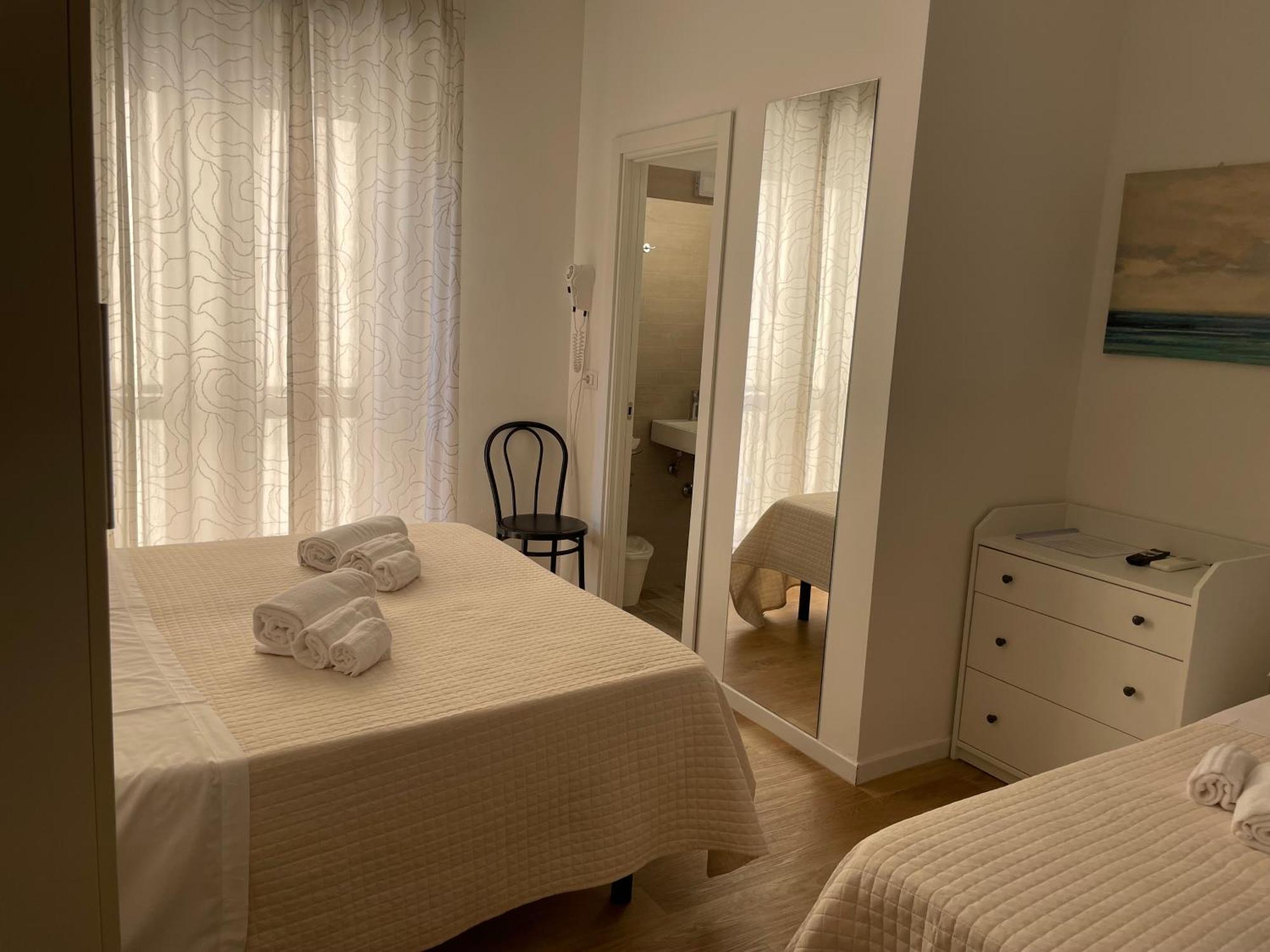Hotel Barbiani ริชโชเน ภายนอก รูปภาพ